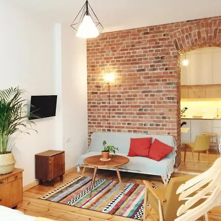 Sloneczna Kamienica Apartment *